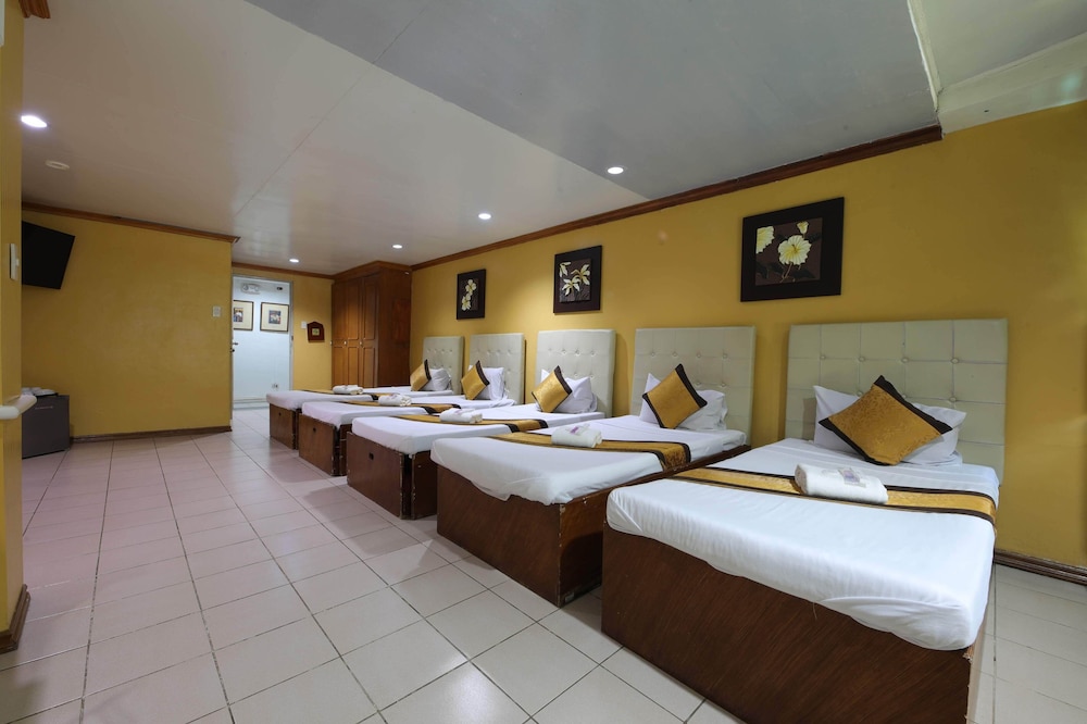 Loreland Farm Resort 17/66