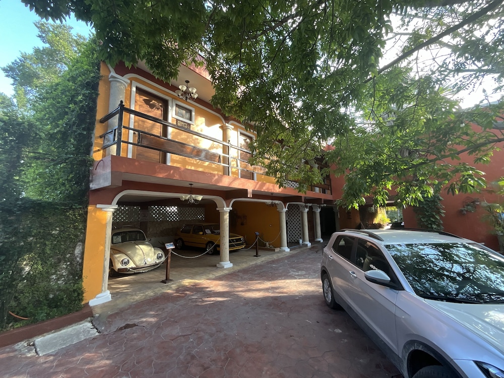 El Zaguán Colonial 41/50