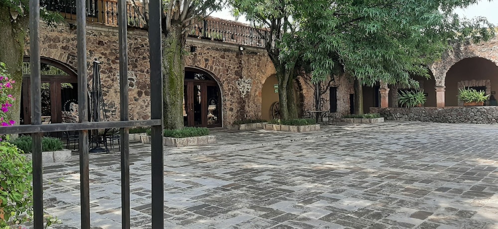 Hotel Hacienda EL Salitre 37/50