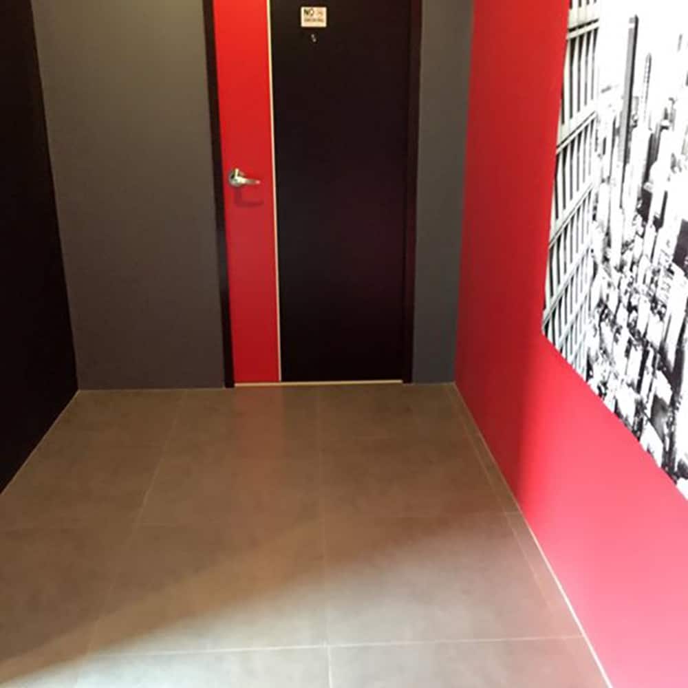 Avenue Residence 13/18