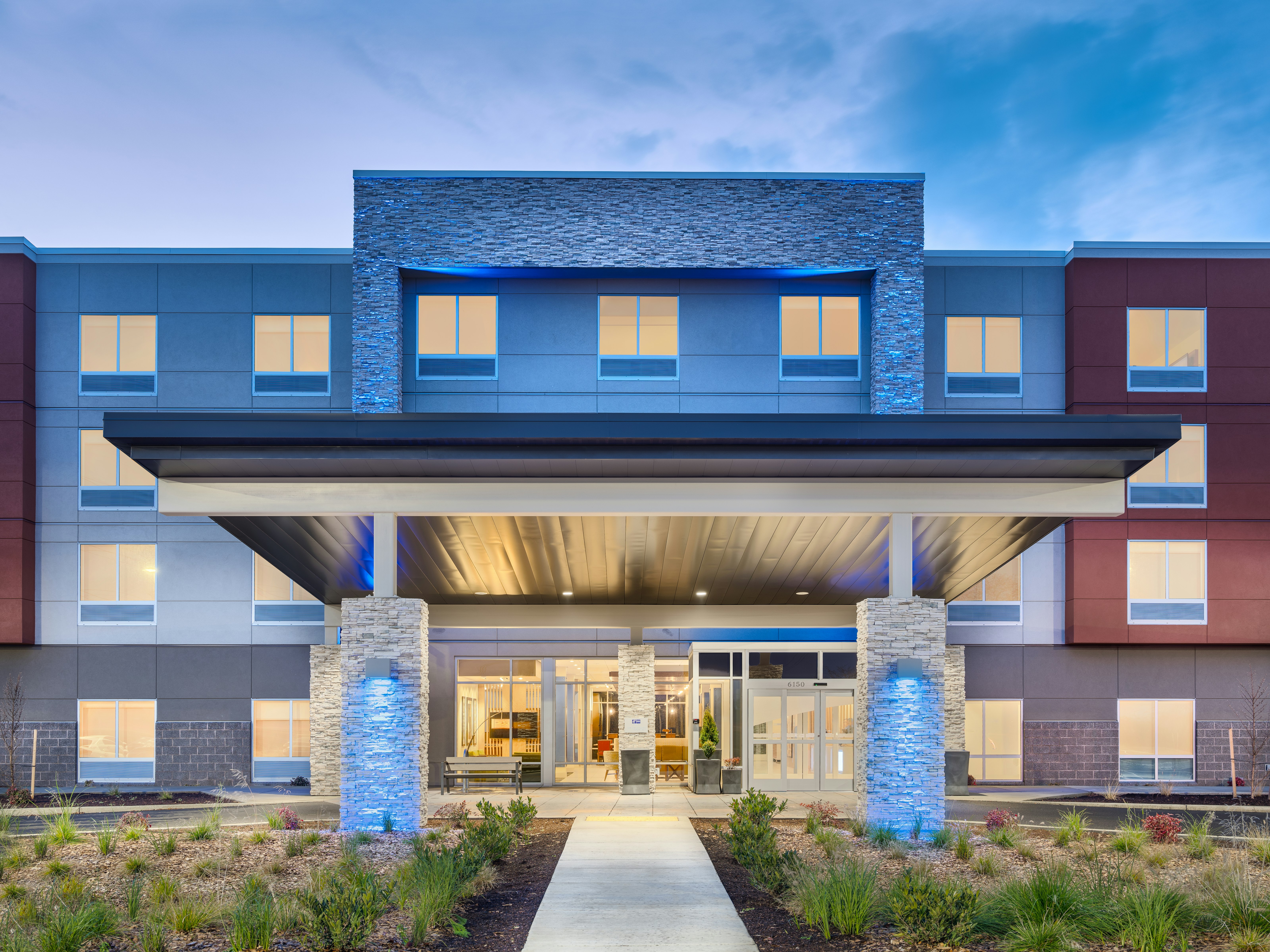 Holiday Inn Express and Suites Salem North - Keizer 2/71