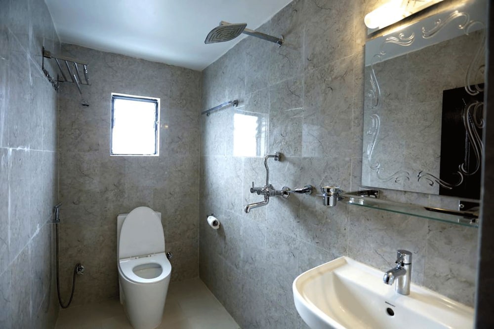 Hotel Readers Inn Pvt.Ltd 26/27