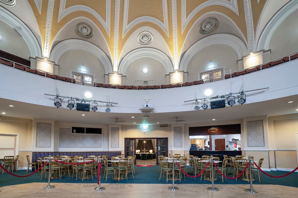 Grand Hotel Scarborough 64/72