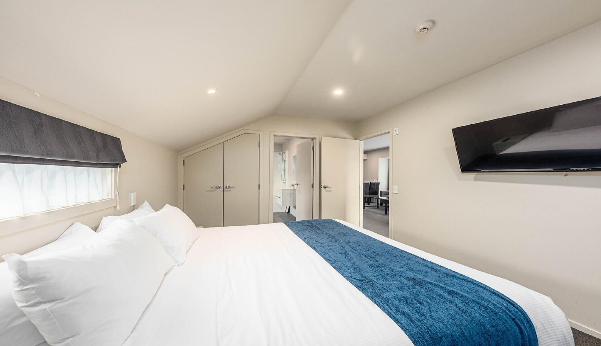 2 BEDROOMS, PREMIUM, APARTMENT