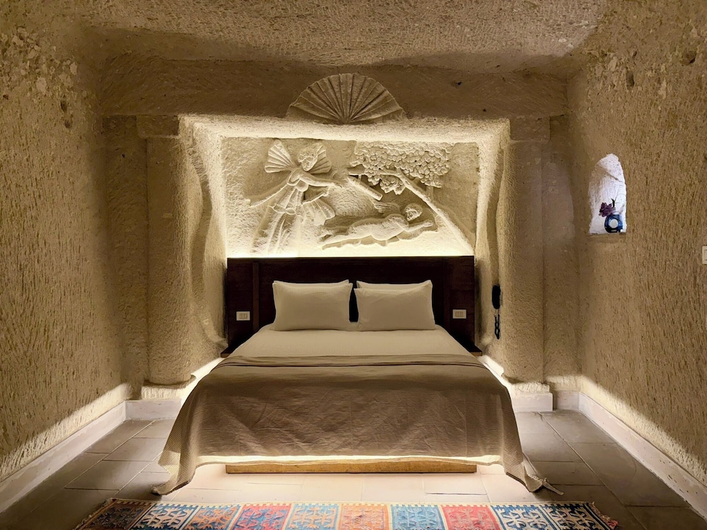 Miras Hotel 8/49