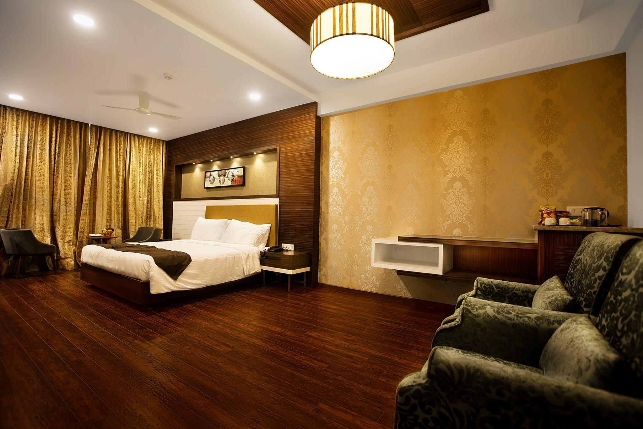 Hotel Aadrika 10/17