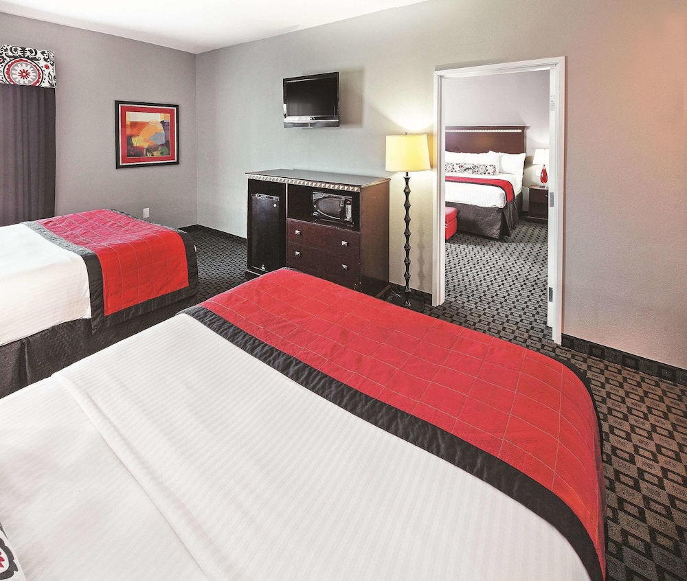 La Quinta Inn & Suites by Wyndham Decatur 14/46