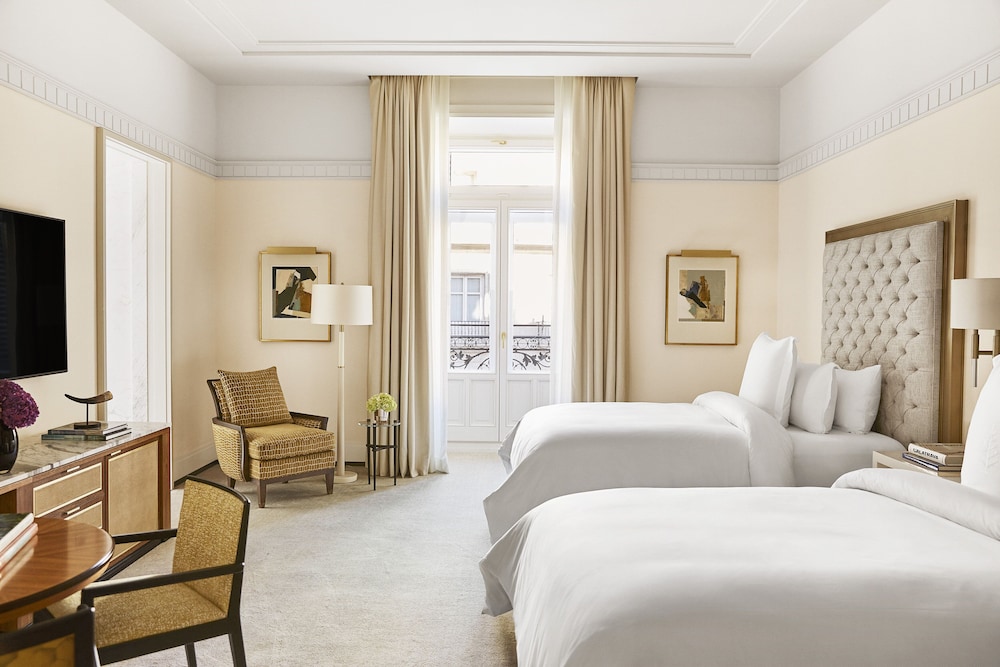 GRAND, PREMIER, 2 DOUBLE BEDS