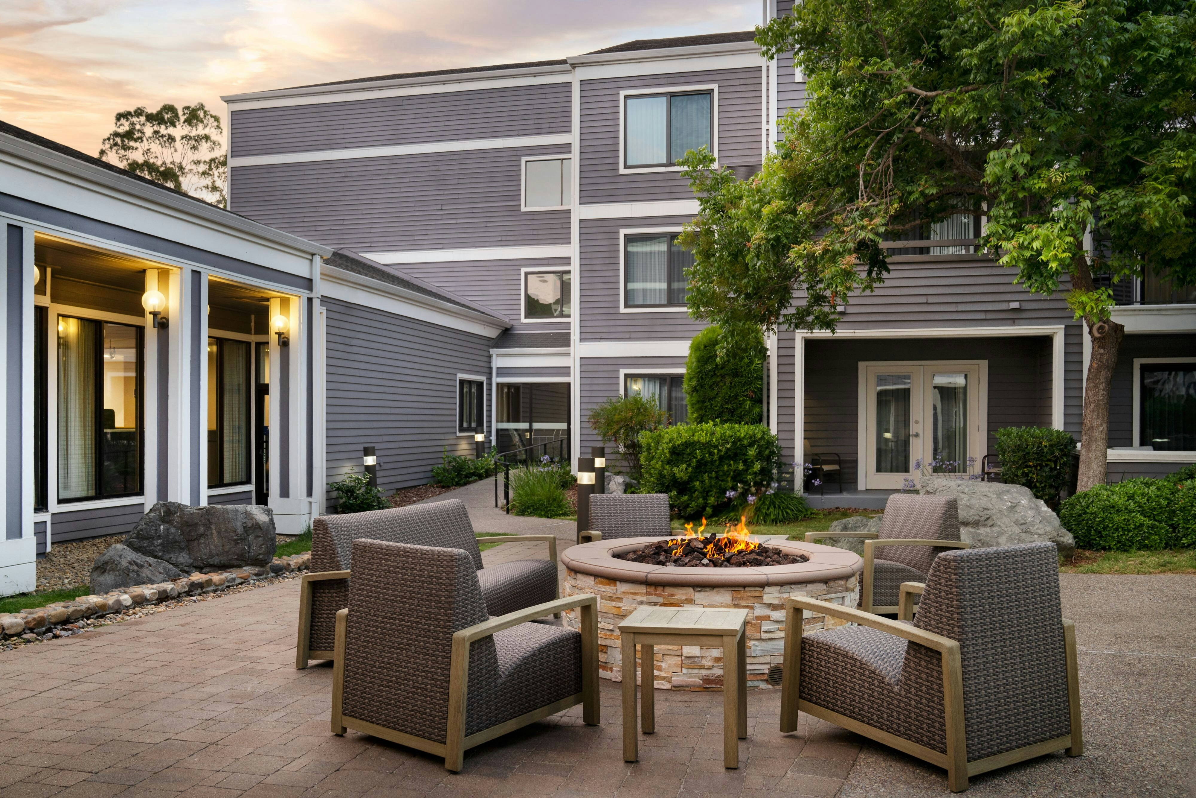 Courtyard San Francisco Larkspur Landing - Marin County 9/19
