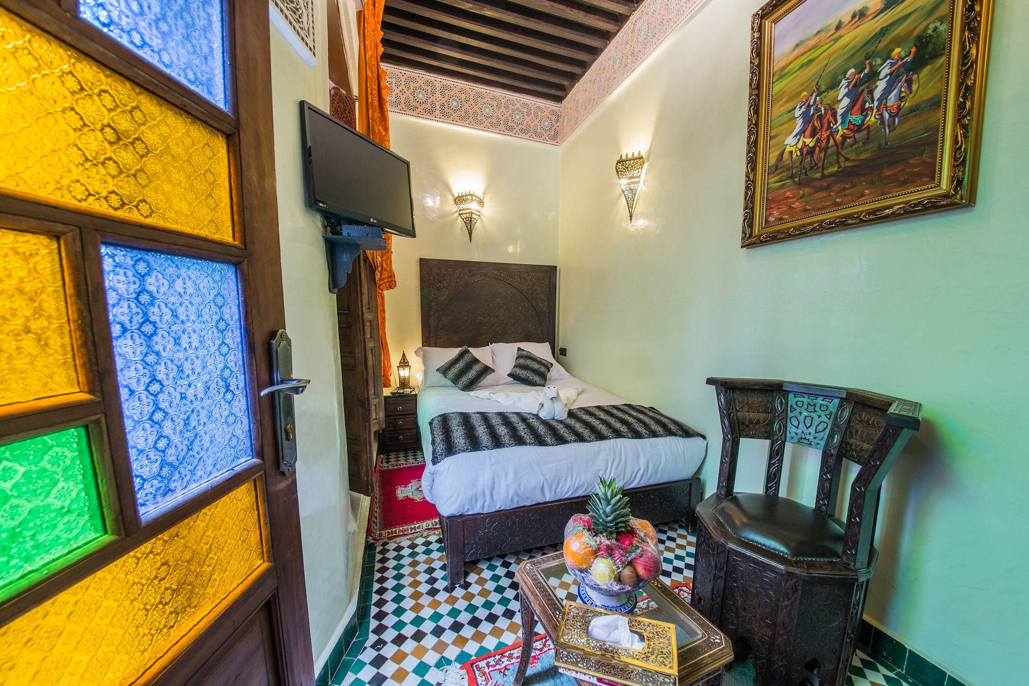 ROOM, SINGLE BED