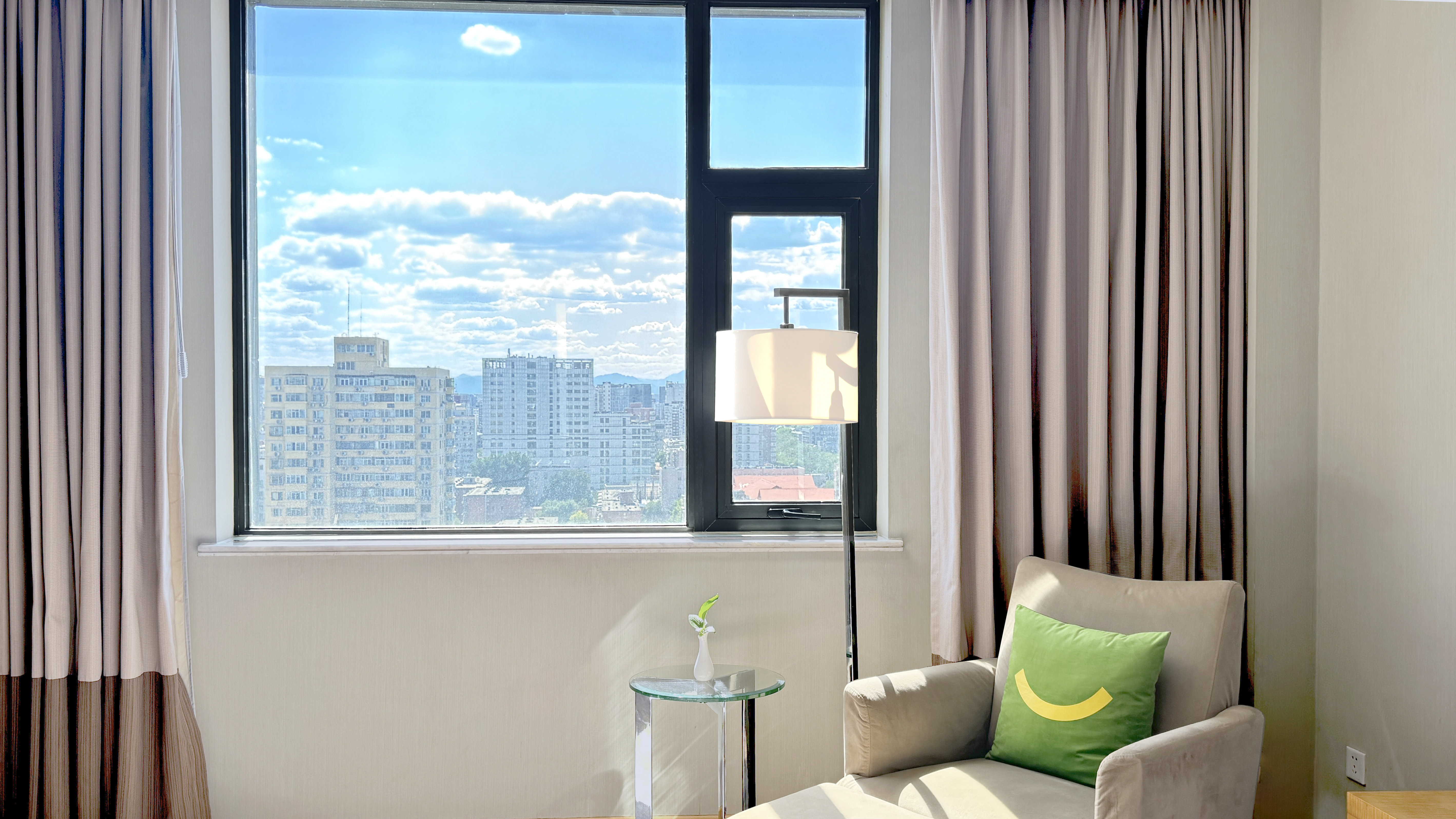 HOLIDAY INN BEIJING DESHENGMEN 49/50