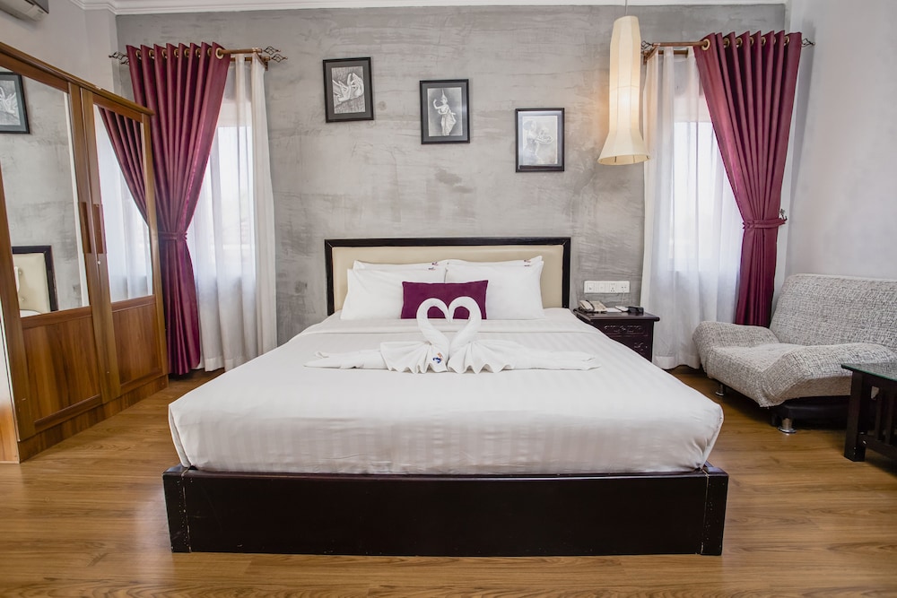 KING GRAND BOUTIQUE HOTEL 35/73
