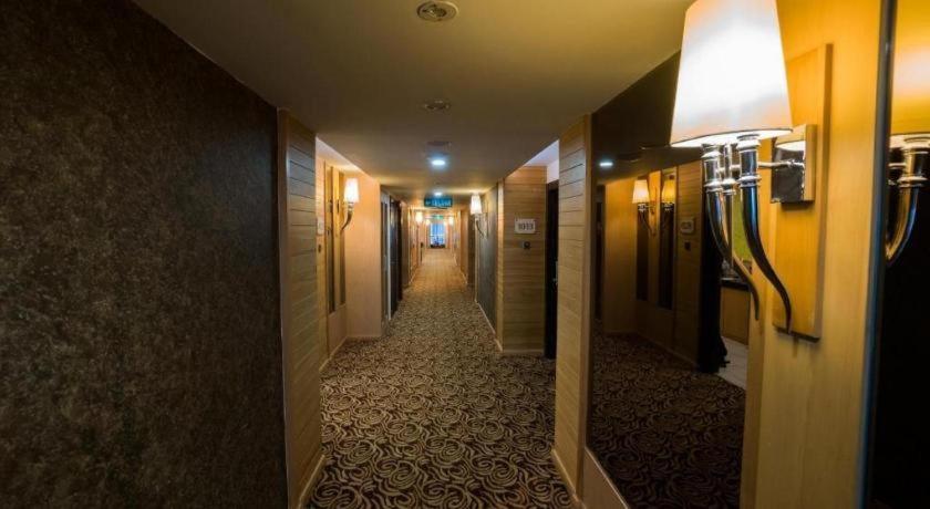 JC Mark Hotel 28/53