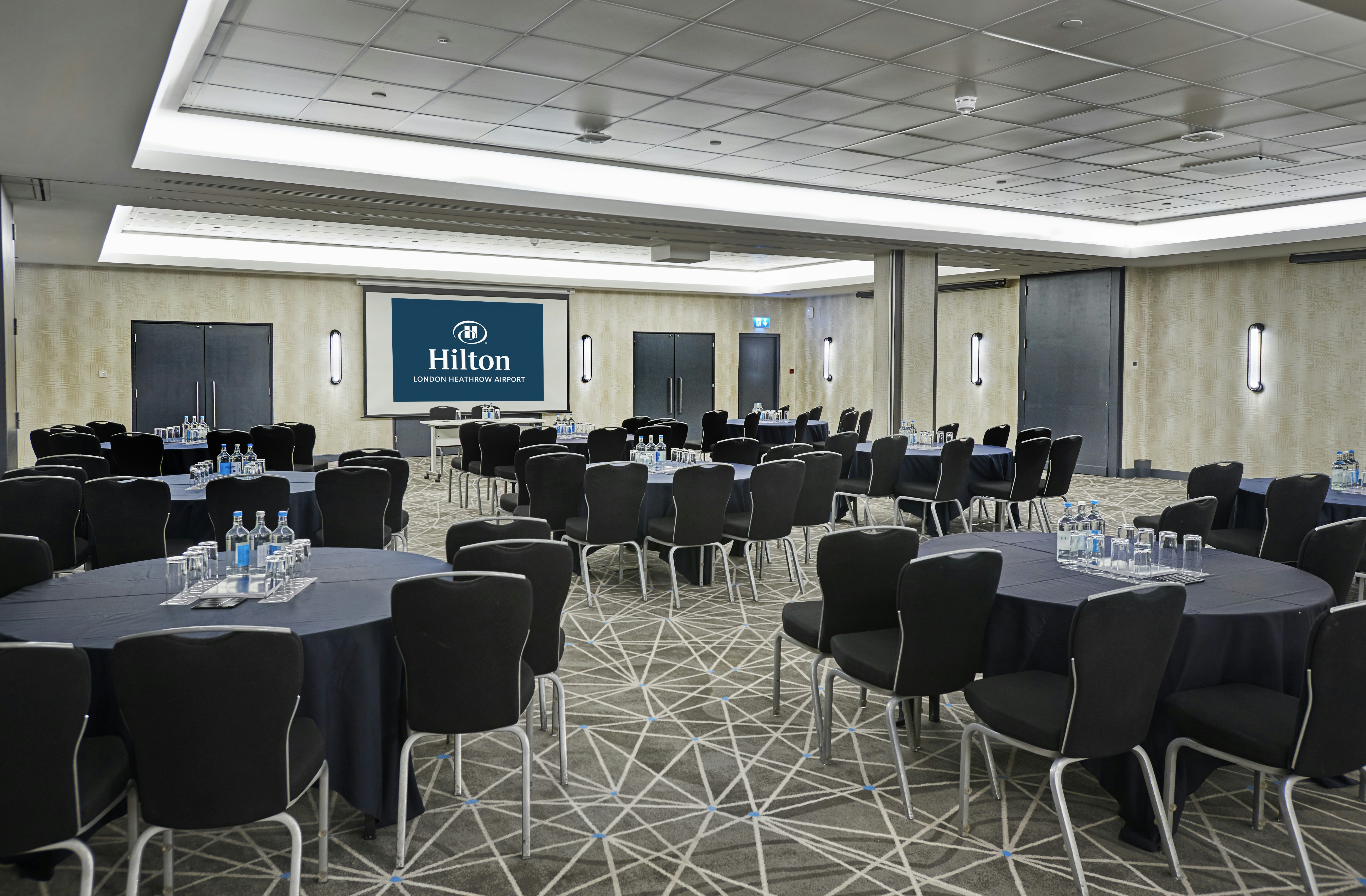 Hilton London Heathrow Airport 74/81