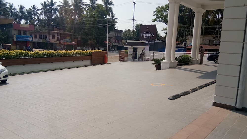 Hotel Karthika Park 30/35