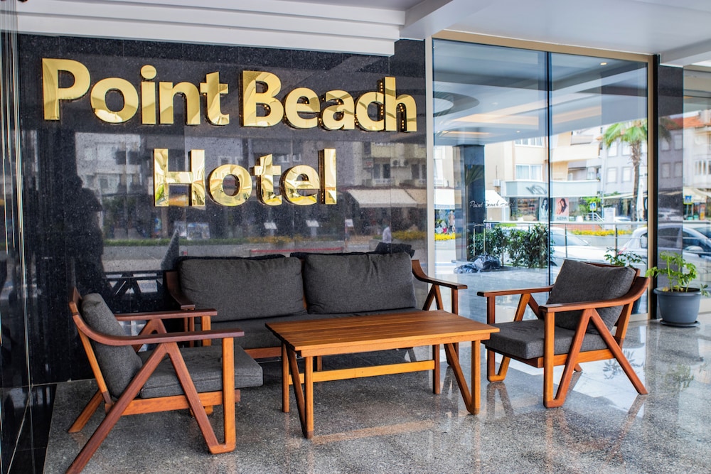 Point Beach Hotel 21/34