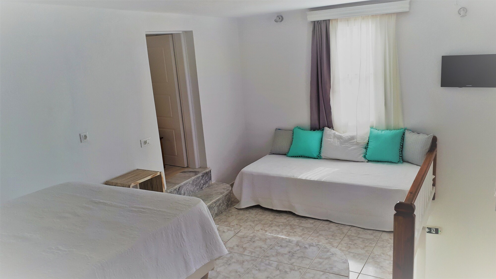Suite, 4 Beds, Sea View, Two Story