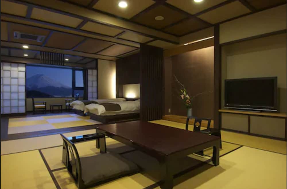 Hotel Mifujien 30/35