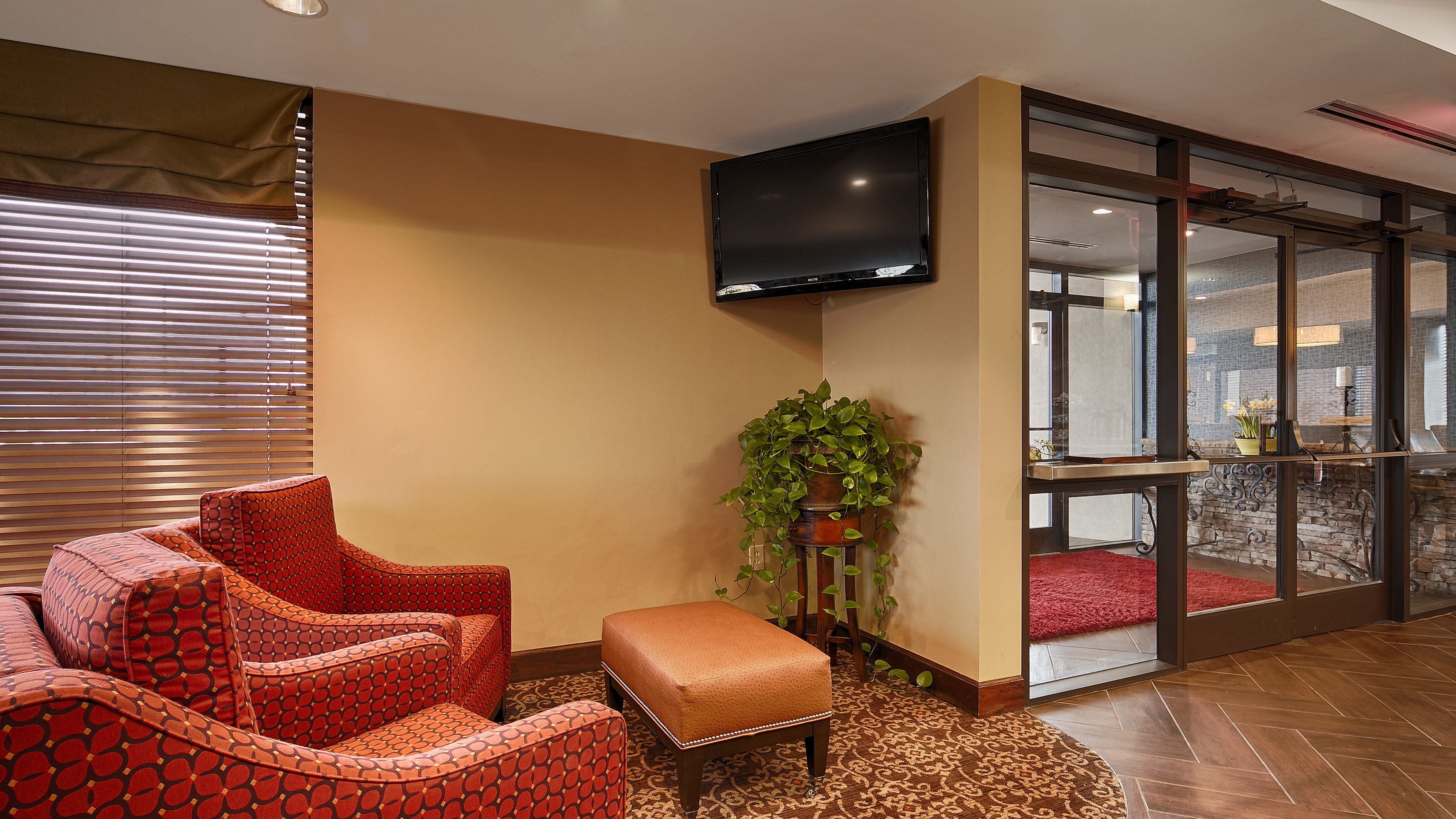 Best Western Colonial Inn 13/21