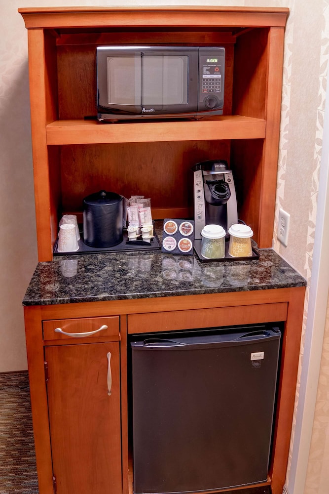 Hilton Garden Inn Lakewood 42/52