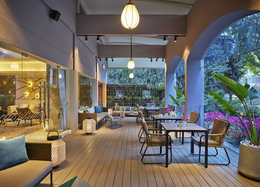 Vivanta Bengaluru Residency Road 60/77
