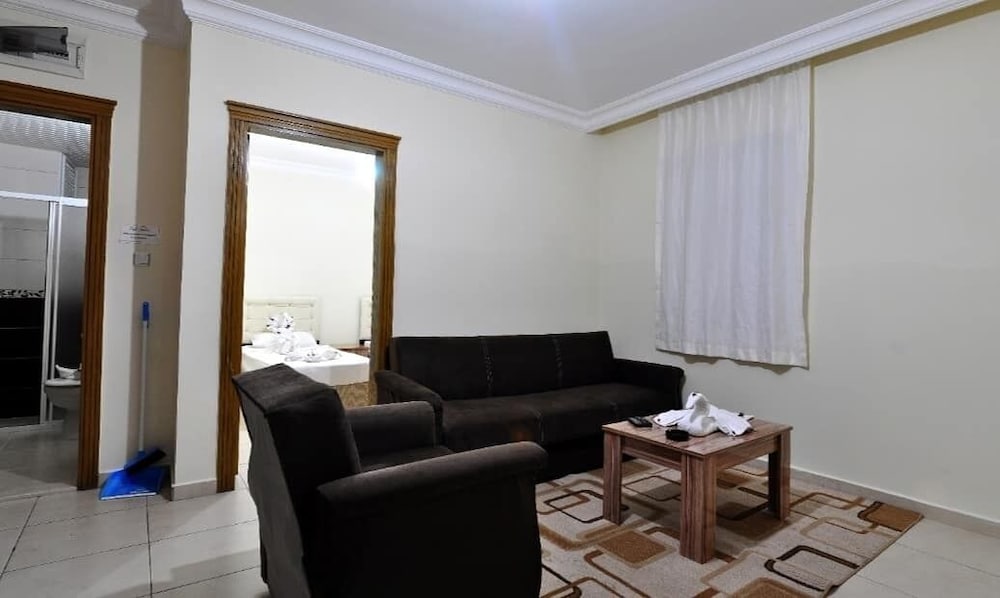 Ali Unal Apart Otel 8/12