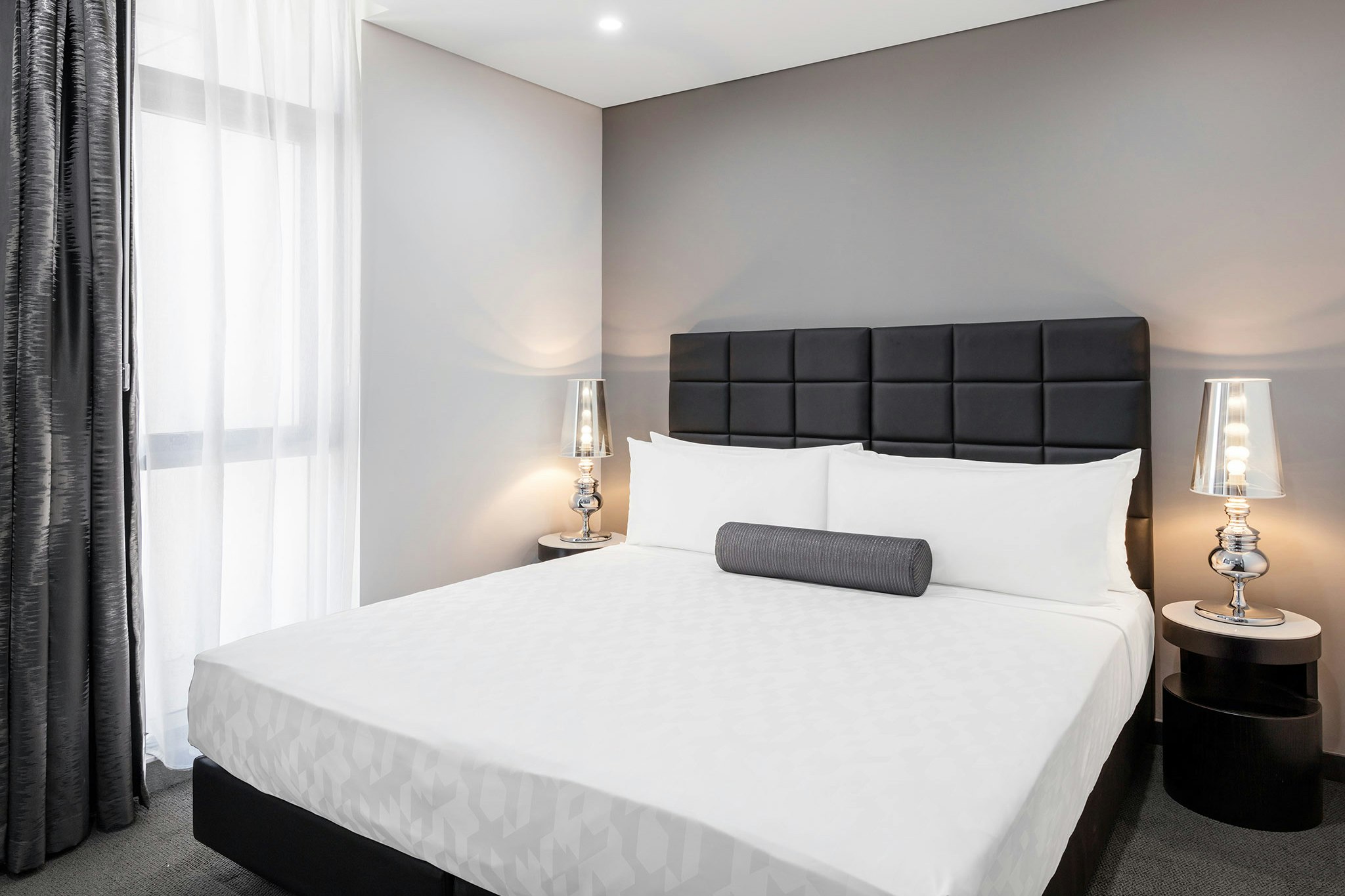 Meriton Suites Chatswood 4/21