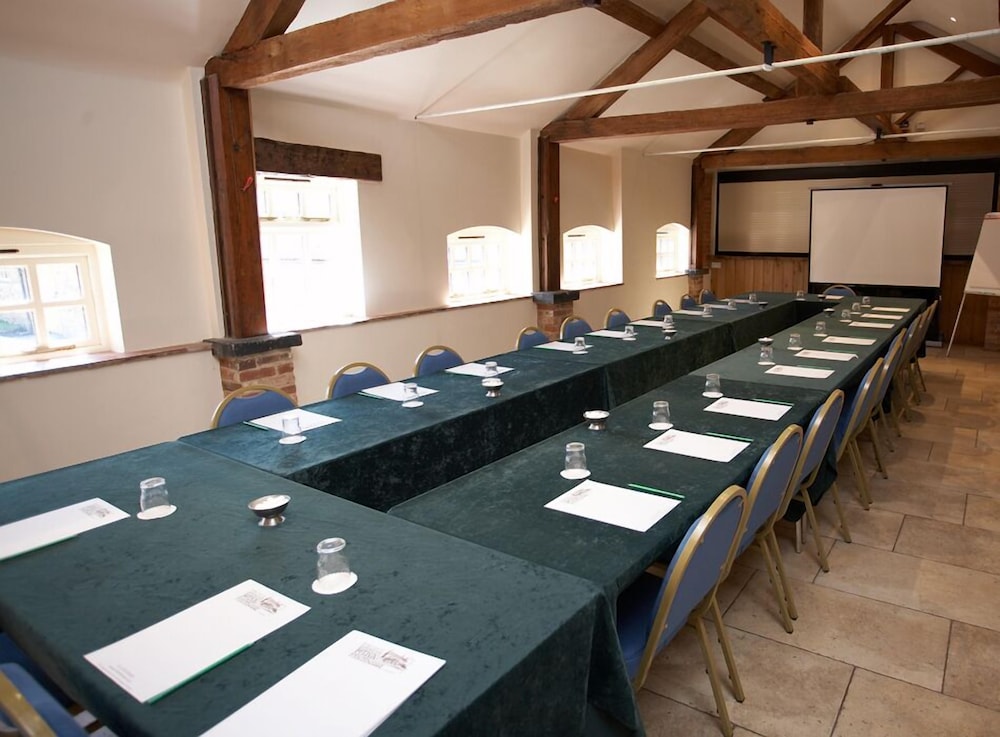 Donington Park Farmhouse Hotel 41/48