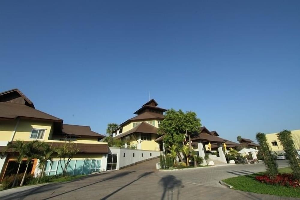Mountain Creek Wellness Resort 11/51