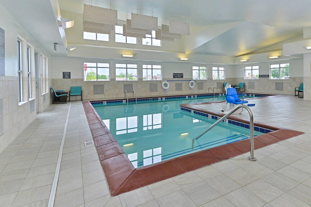 RESIDENCE INN CHAMPAIGN 16/30