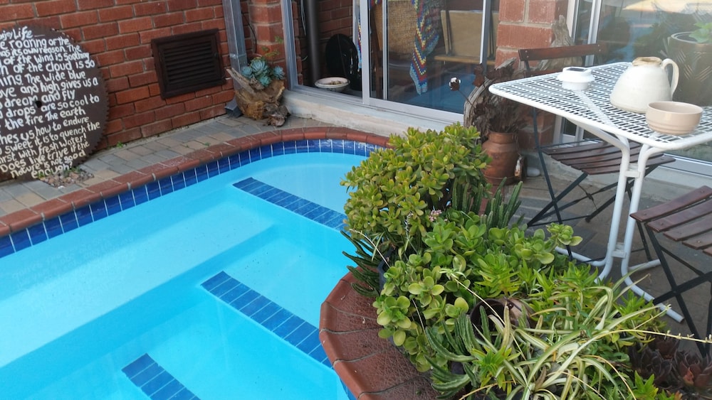 Memra Guest House 24/50