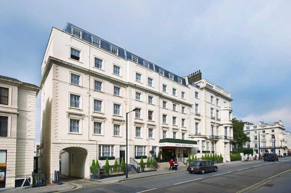 Royal Eagle Hotel 10/66