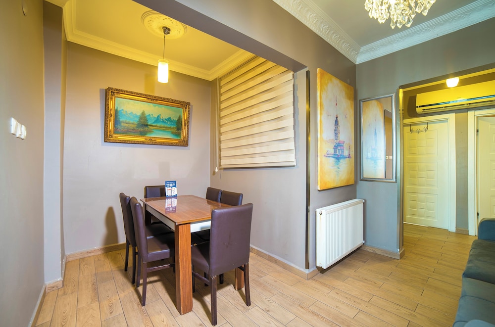 Zendy Suite Hotel 15/88