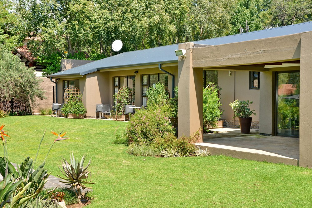 Sand River Guest House 35/50