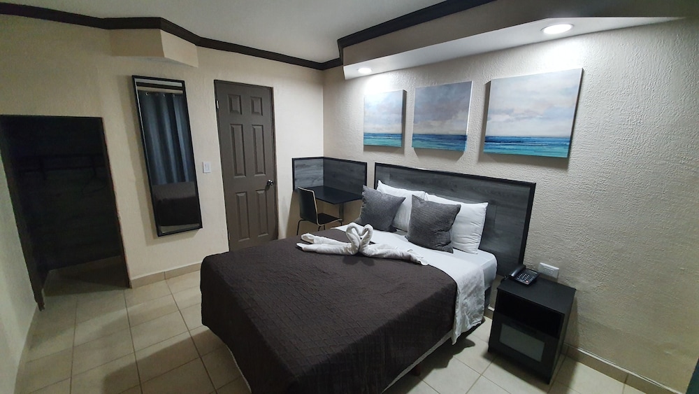 Hotel Golf Tijuana 12/23