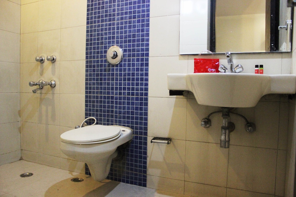 HOTEL GRAND PEEPAL 20/20