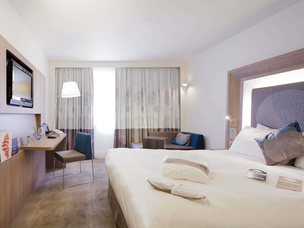 NOVOTEL EVRY COURCOURONNES 16/47