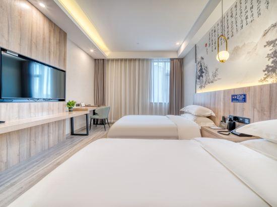 Smart, Twin Beds