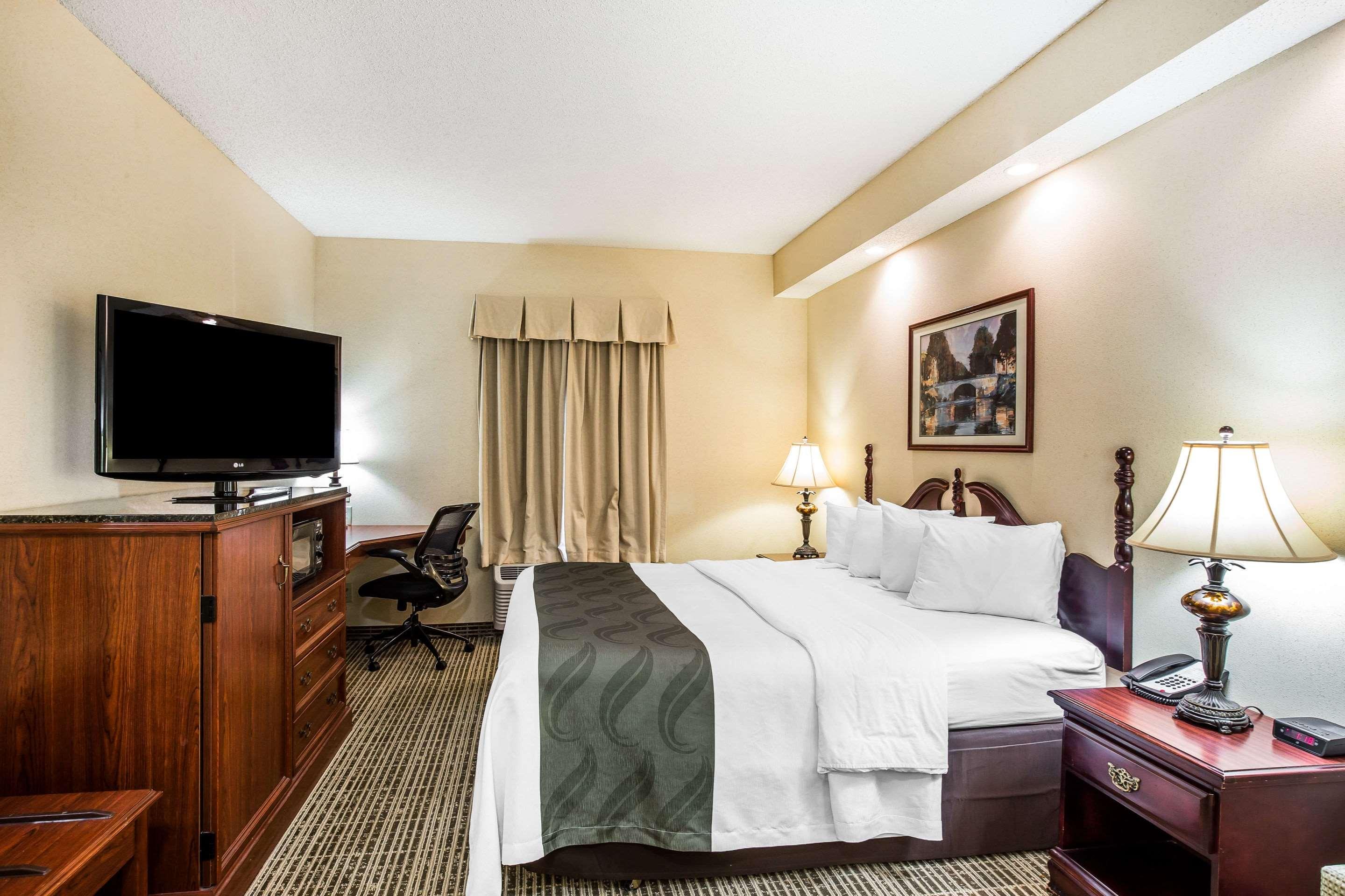غرفة بسرير كينج، Quality Inn Newnan - Atlanta South 2/6