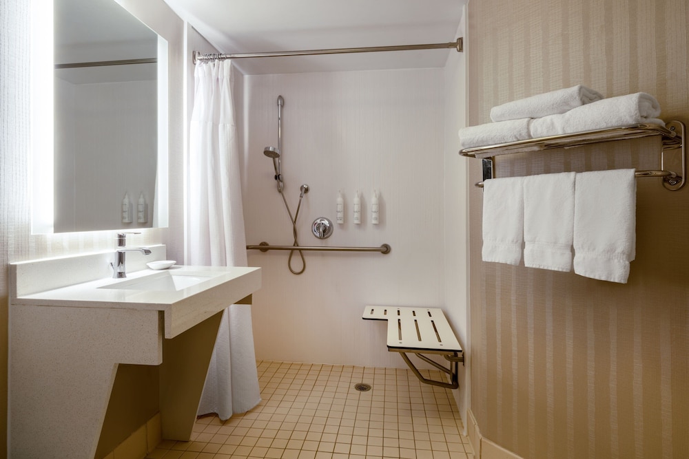 SpringHill Suites Marriott Colorado Springs South 17/59