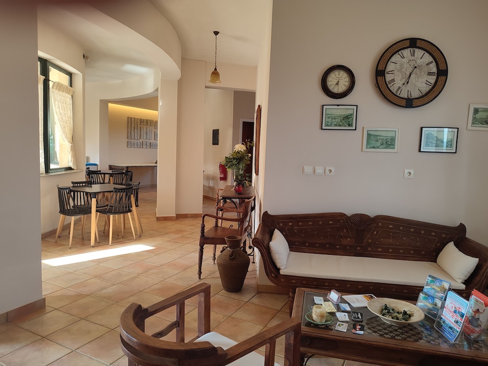 Elanthi Village Hotel 60/85