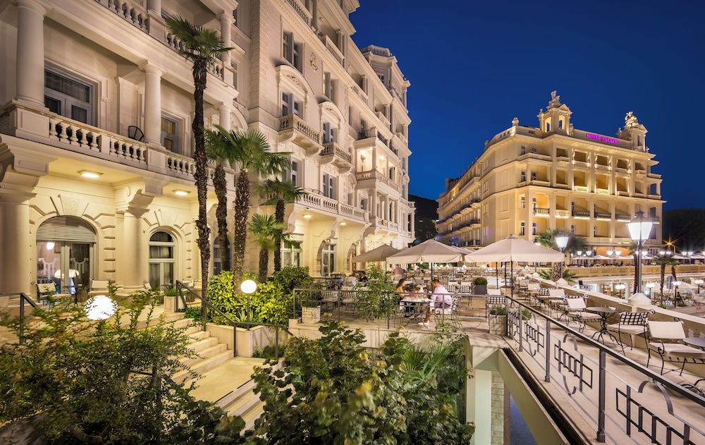 Hotel Bellevue 43/50