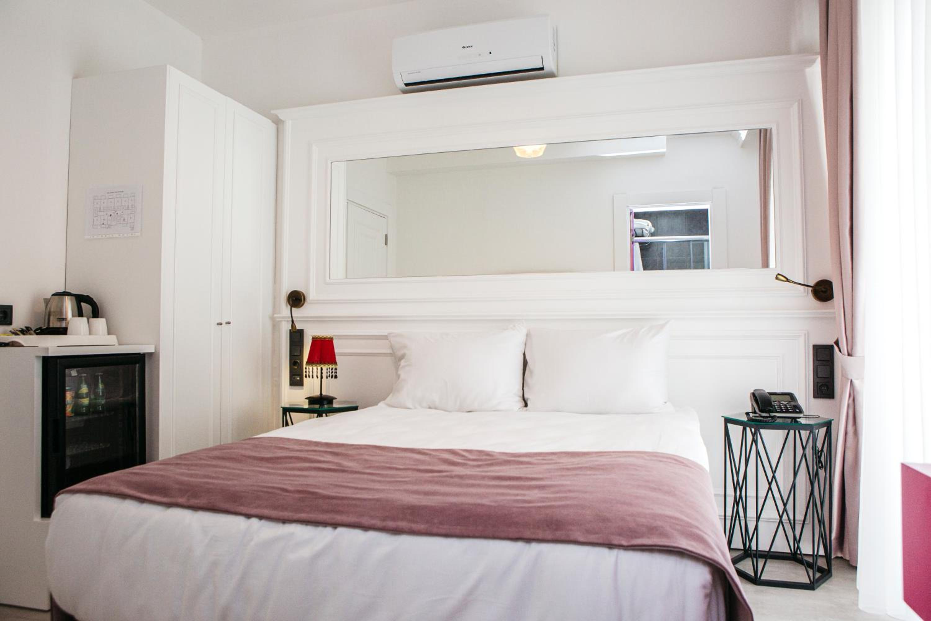 Budget, Double Bed