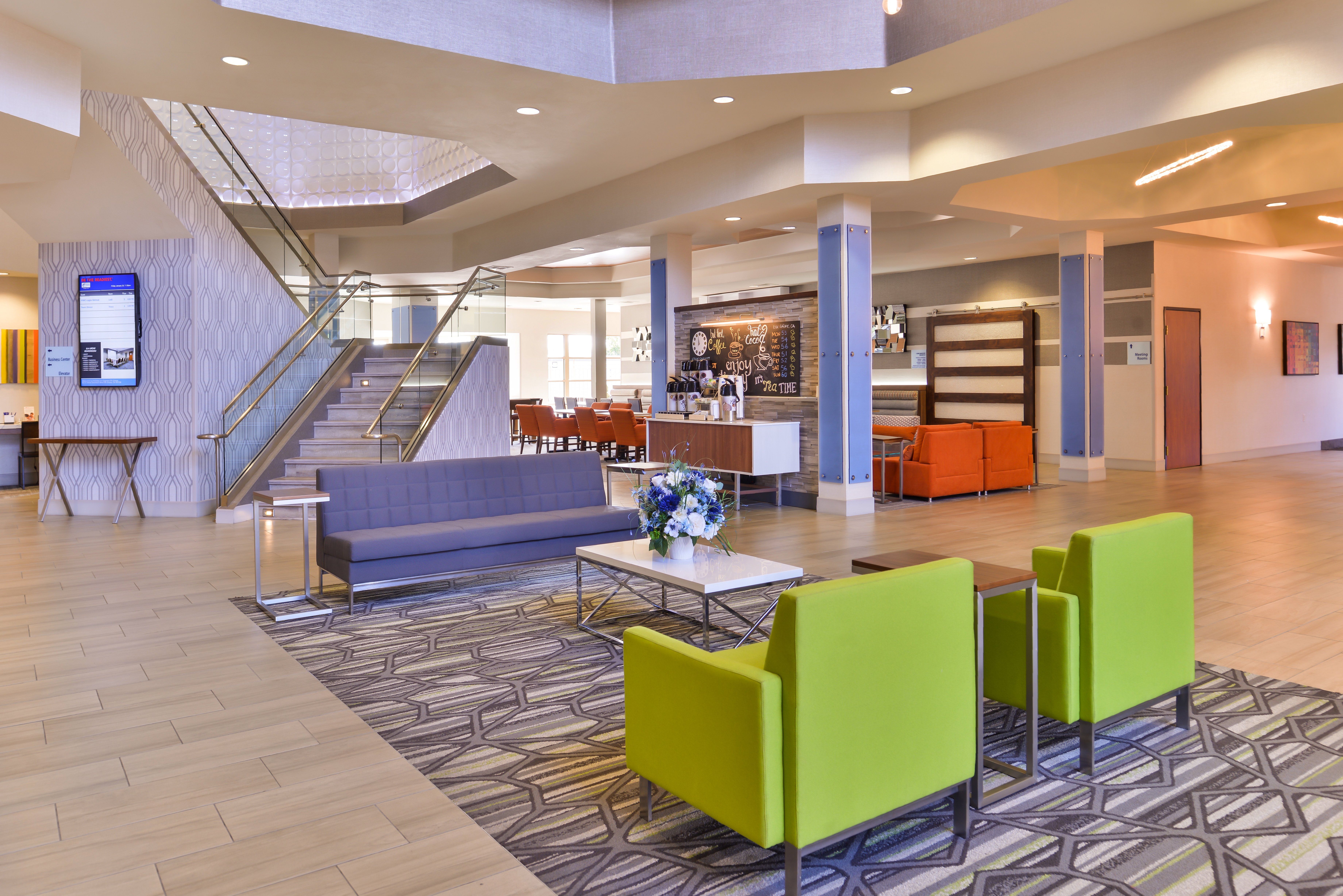 Holiday Inn Express Hotel Suites Elk Grove Ctrl Sacramento S An Ihg Hotel 7/42