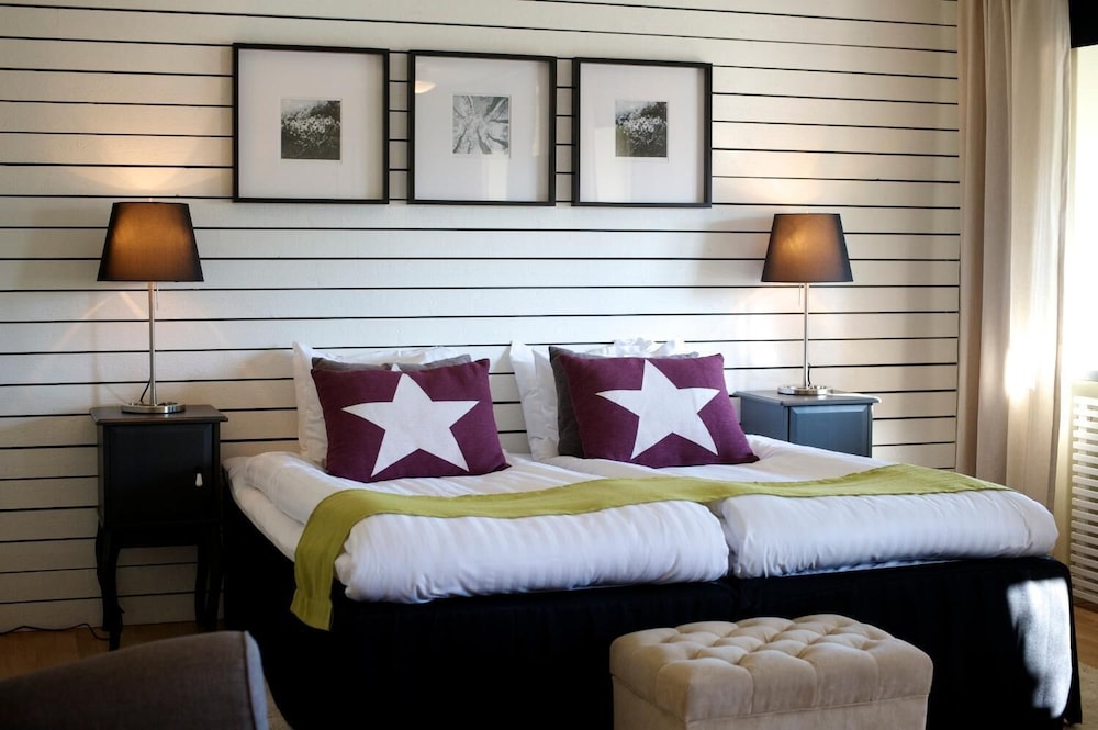 Hotell Tinget 5/24