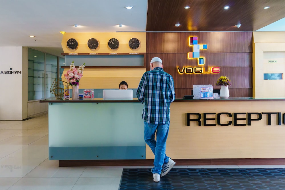 Vogue Hotel Pattaya 7/63