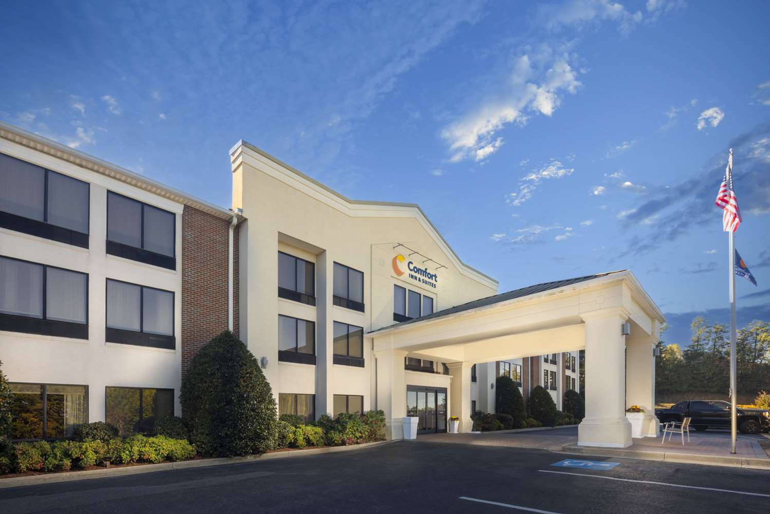 Comfort Inn & Suites Dahlonega University Area 9/10