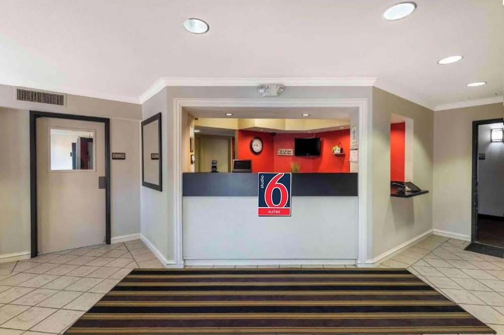 Studio6 Extended Stay Minneapolis Airport Eagan North MN 6/64