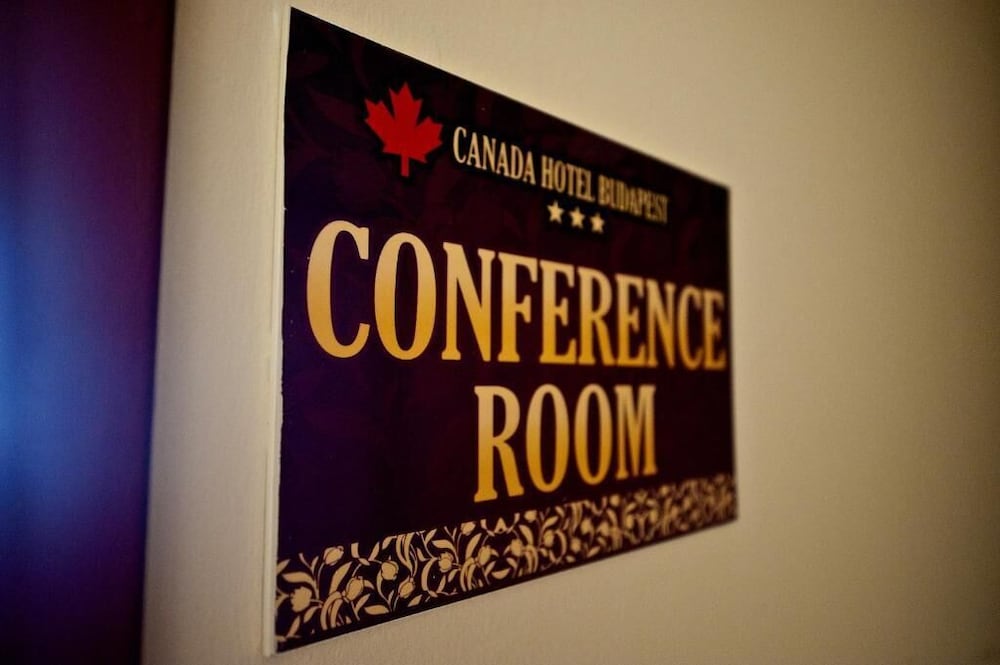 Canada Hotel Budapest 23/50