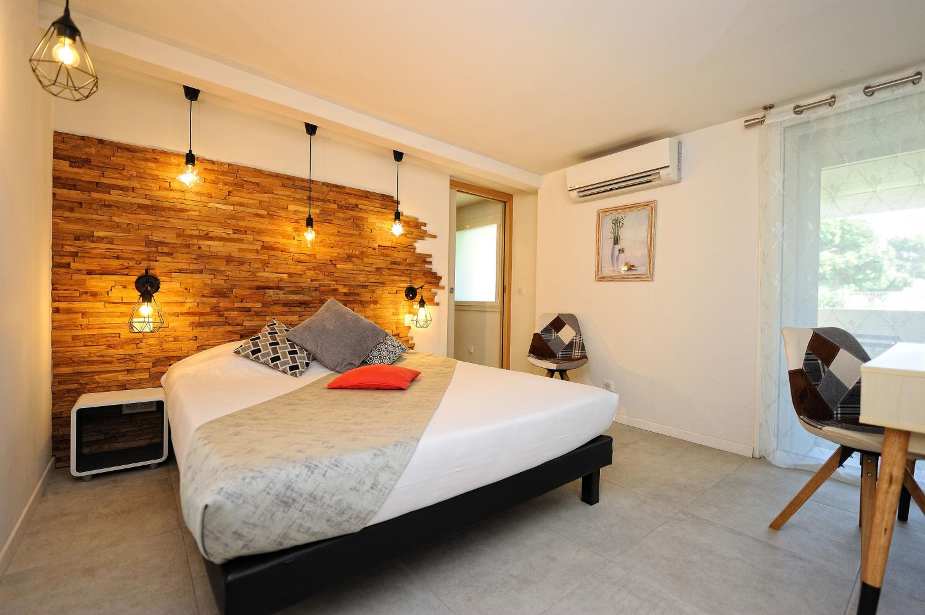Hotel Le Tourisme 42/63